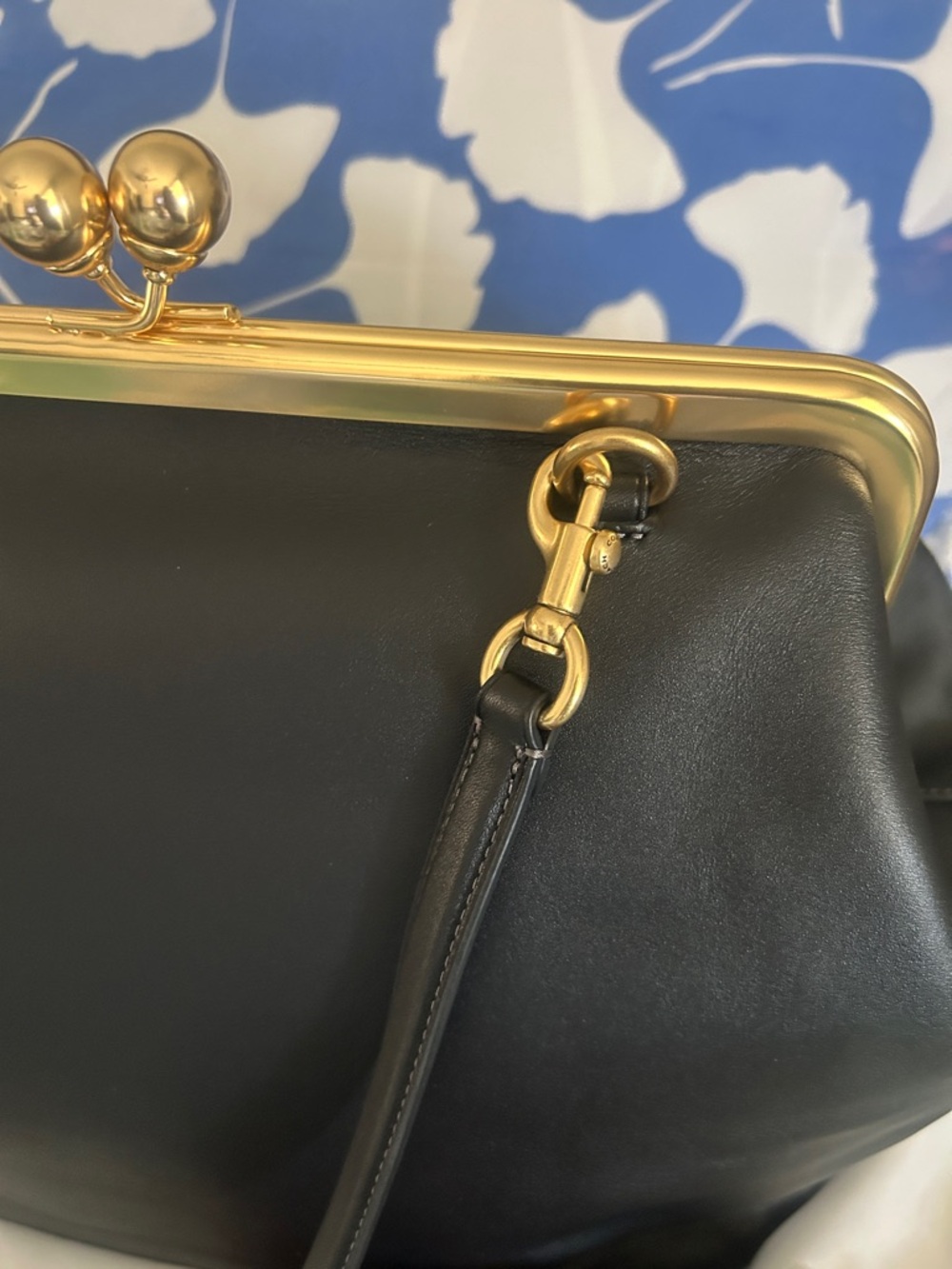 Coach Black Leather Kiss-Lock Frame Wristlet with Gold Hardware - Picture 11 of 13